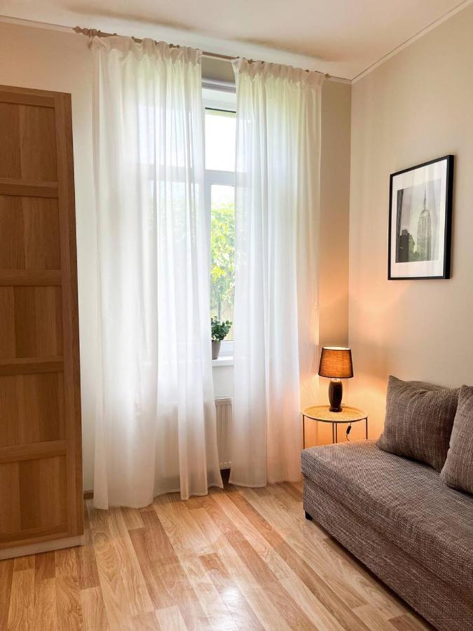 Bright Spacious Apartment In Riga With Free Parking 외부 사진