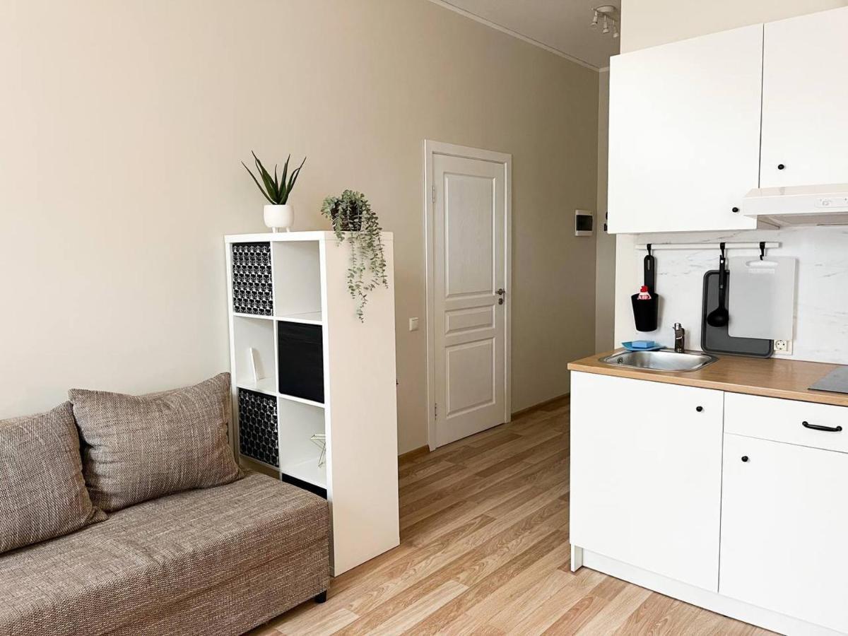 Bright Spacious Apartment In Riga With Free Parking 외부 사진